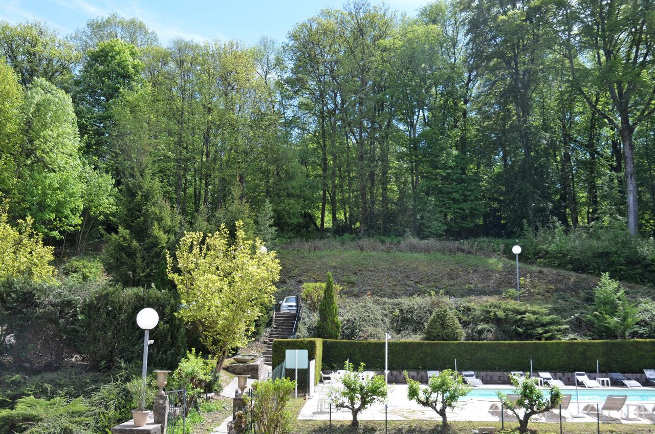 Hôtel et Studios d'Orfeuil Bourbonne-les-Bains Exterior foto